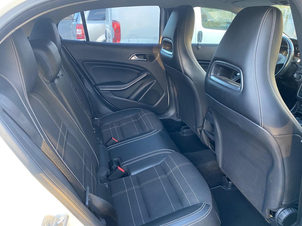 Mercedes-benz GLA 180 d Automatic Business