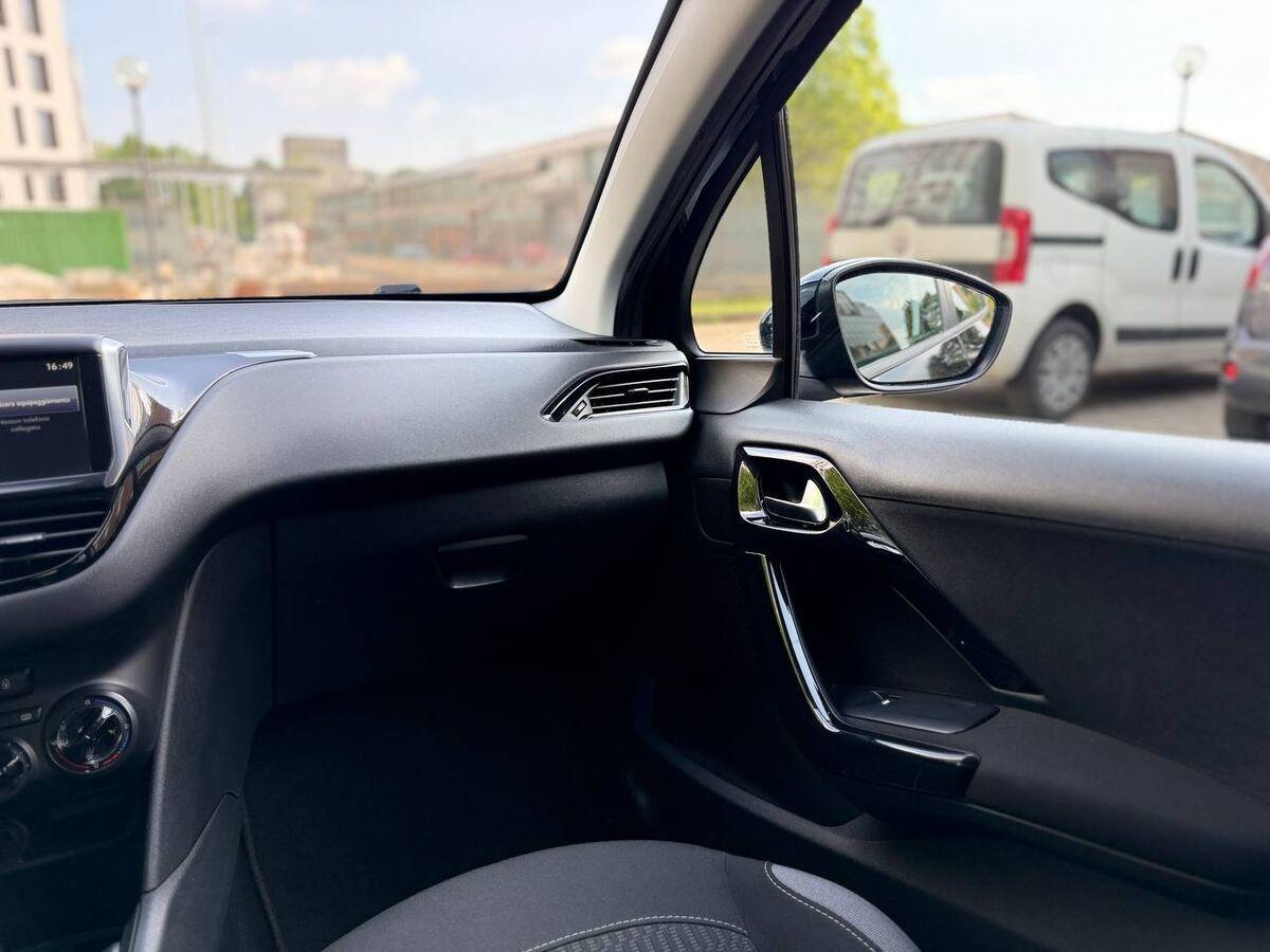 Peugeot 208 1.6 bluehdi Allure 75cv 5p CINGHIA SOSTITUITA