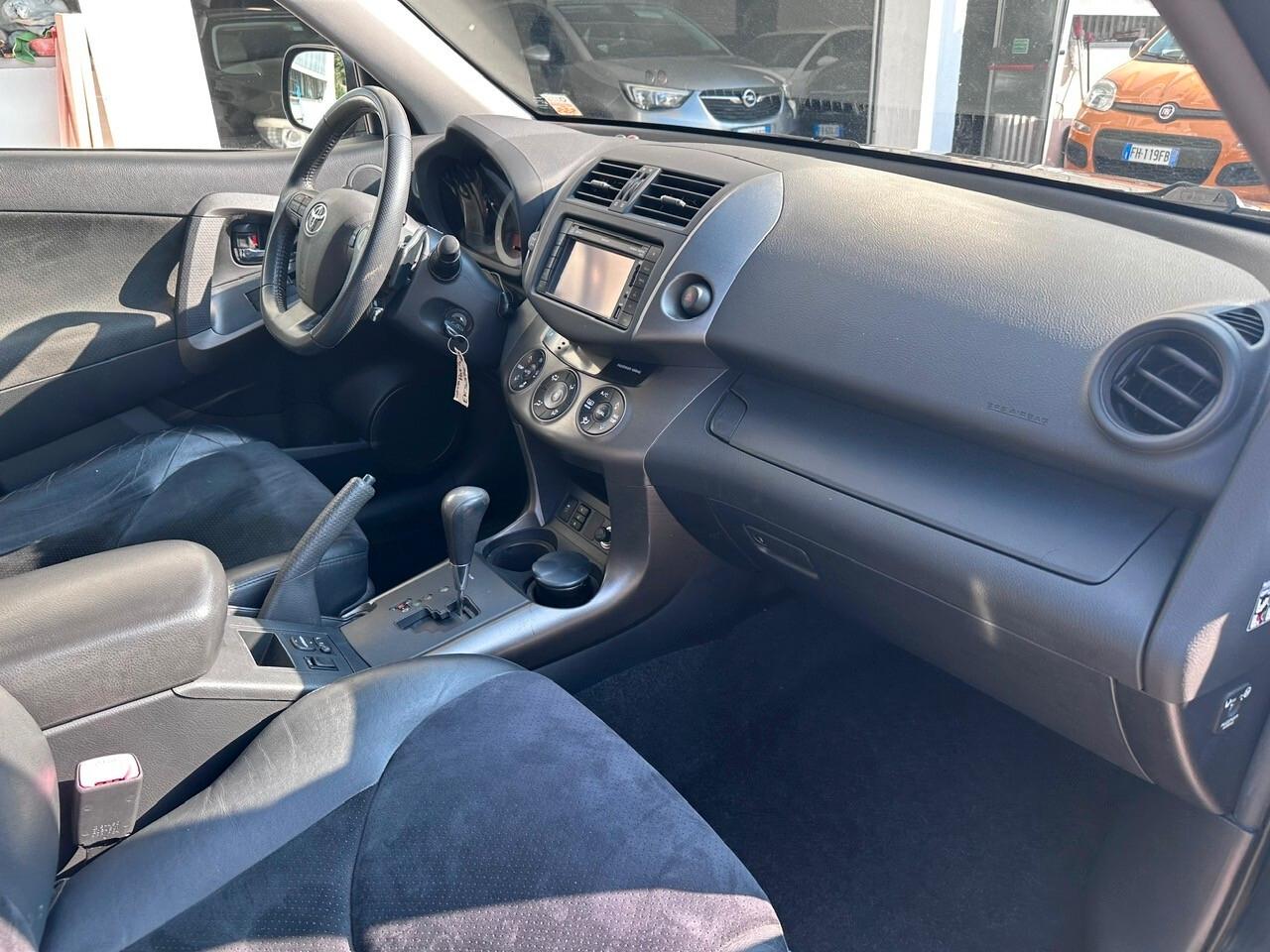Toyota RAV 4 RAV4 Crossover 2.2 D-4D 150 CV DPF Exclusive