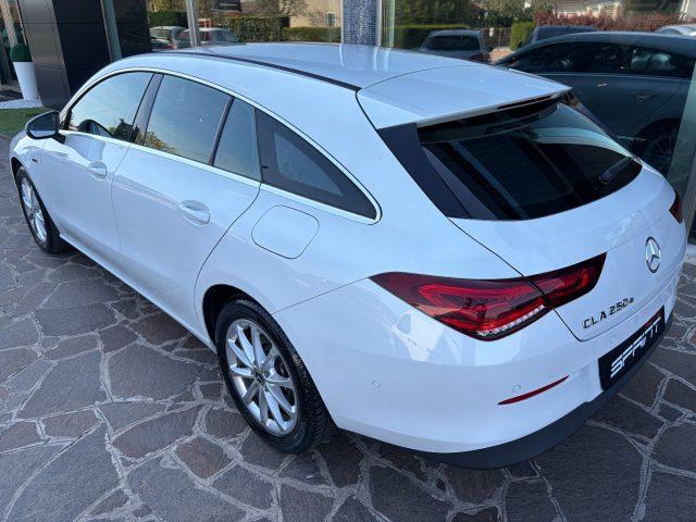 MERCEDES-BENZ CLA 250 e Shooting Brake Automatic EQ Power 218cv