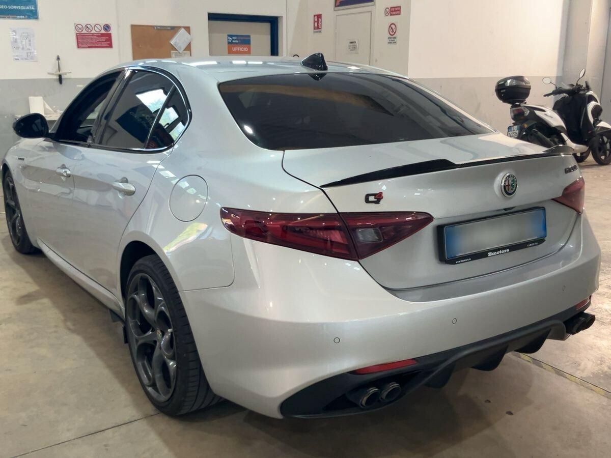 Alfa Romeo Giulia 2.2 Turbodiesel 210 CV AT8 AWD Q4 Veloce