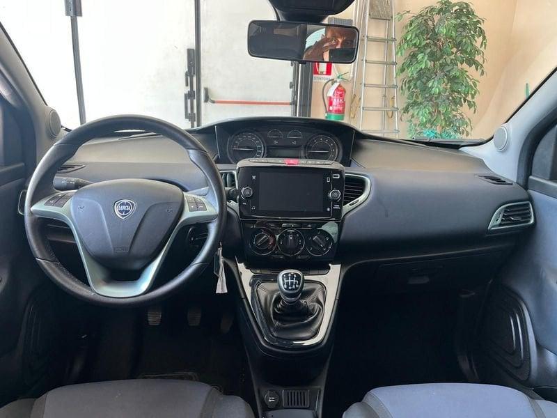 Lancia Ypsilon Ypsilon 1.0 FireFly 5 porte S&S Hybrid Gold Plus