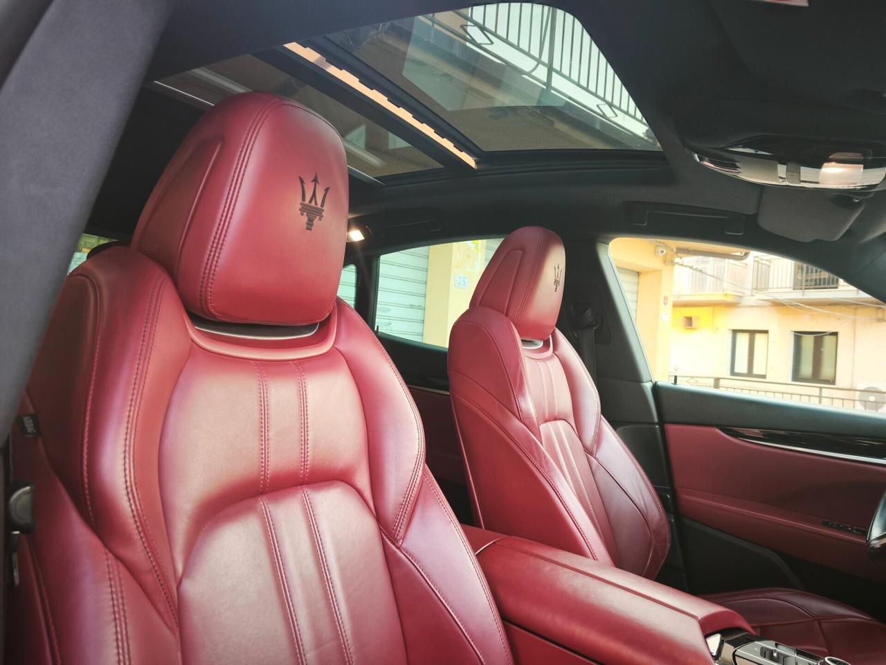 Maserati Levante SQ4 V6 430 CV TETTO