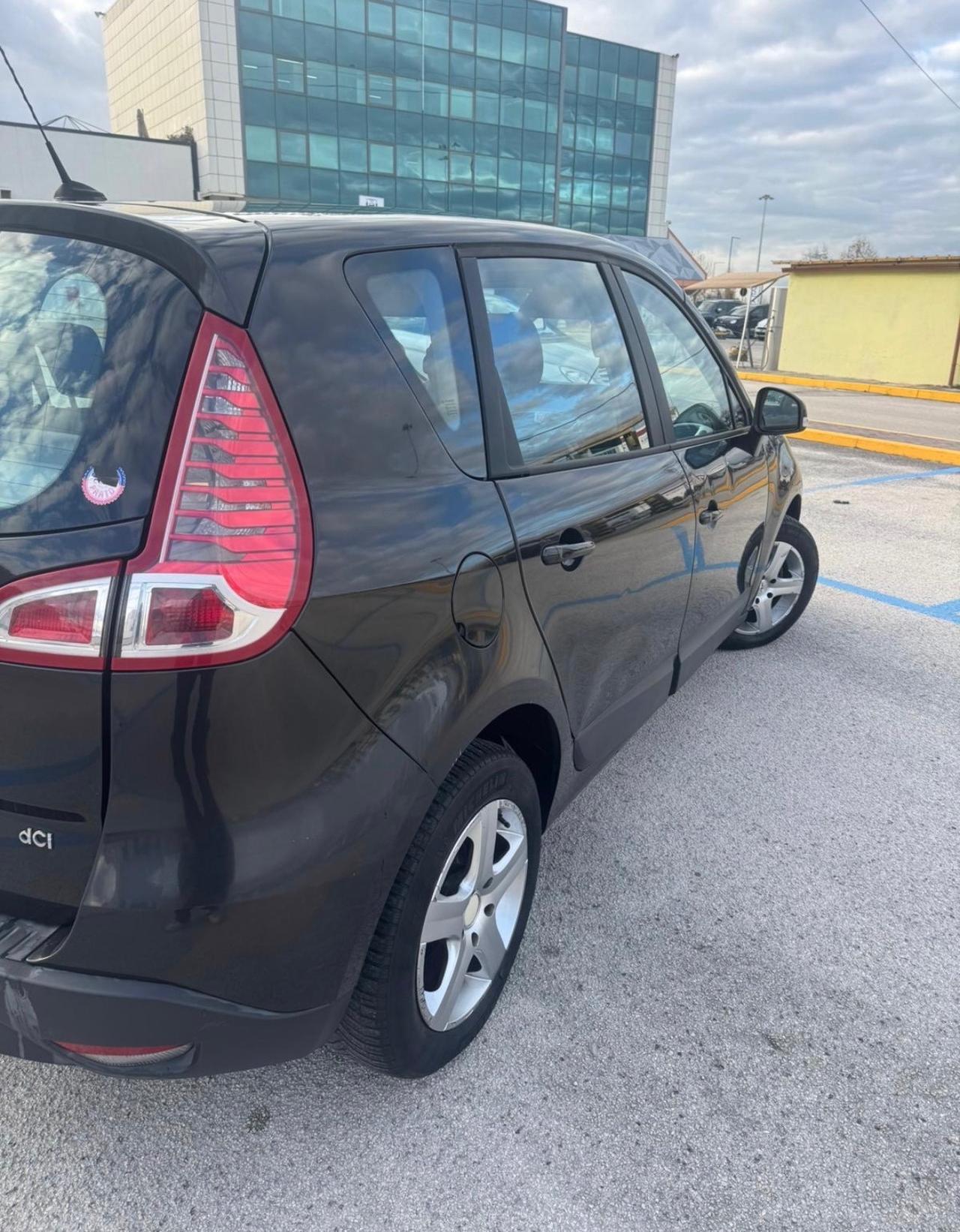 Renault Scenic Scénic 1.5 dCi 110CV Dynamique