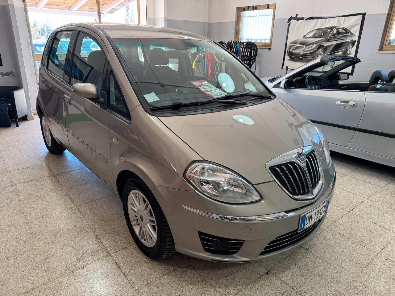 Lancia MUSA 1.4 16V Poltrona Frau