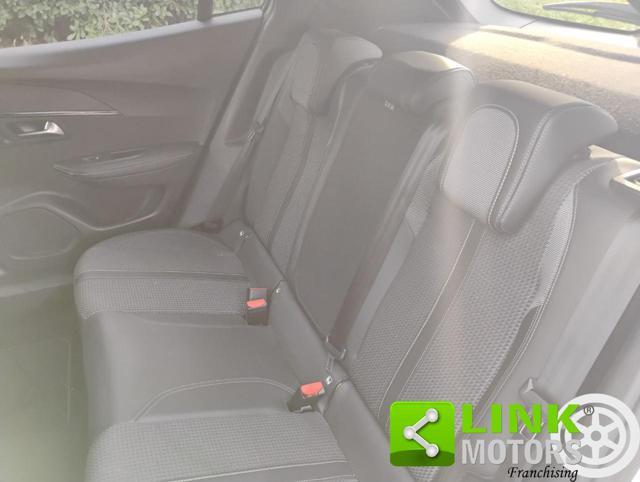 PEUGEOT 2008 PureTech 130 S&S GT Line