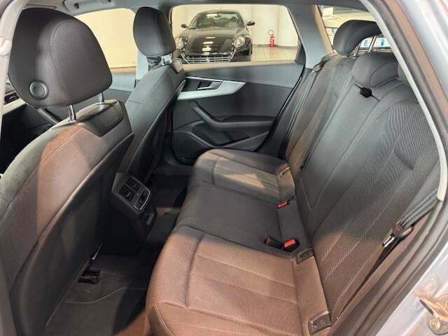 Audi A4 2.0 TDI 190 CV ultra Business s-tronic