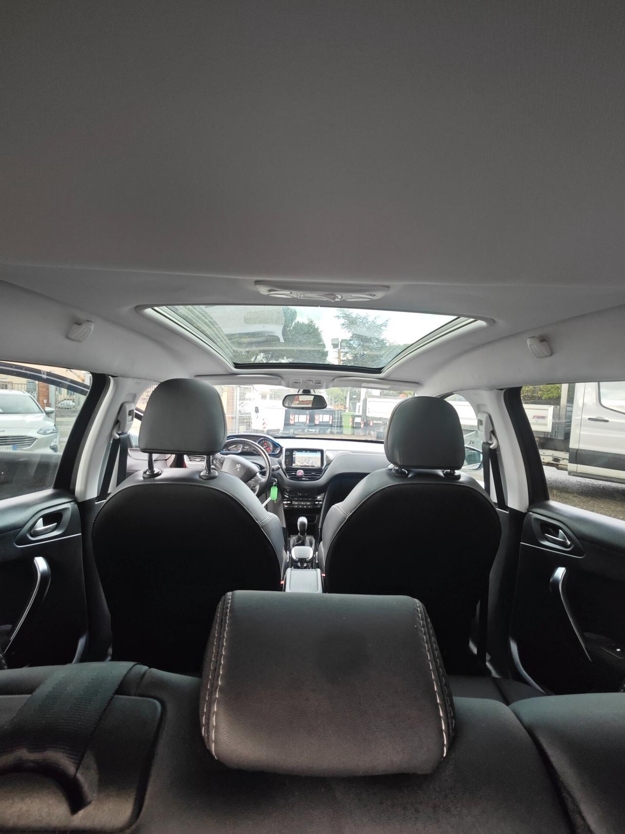 Peugeot 2008 BlueHDi 100 Allure