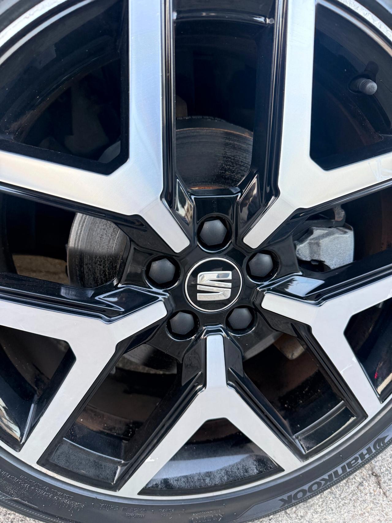 Seat Arona 1.0 TGI FR BENZINA/METANO DI SERIE, CON APPLE CARPLAY,ANDROID AUTO,TELECAMERA,NAVI,FULL LED