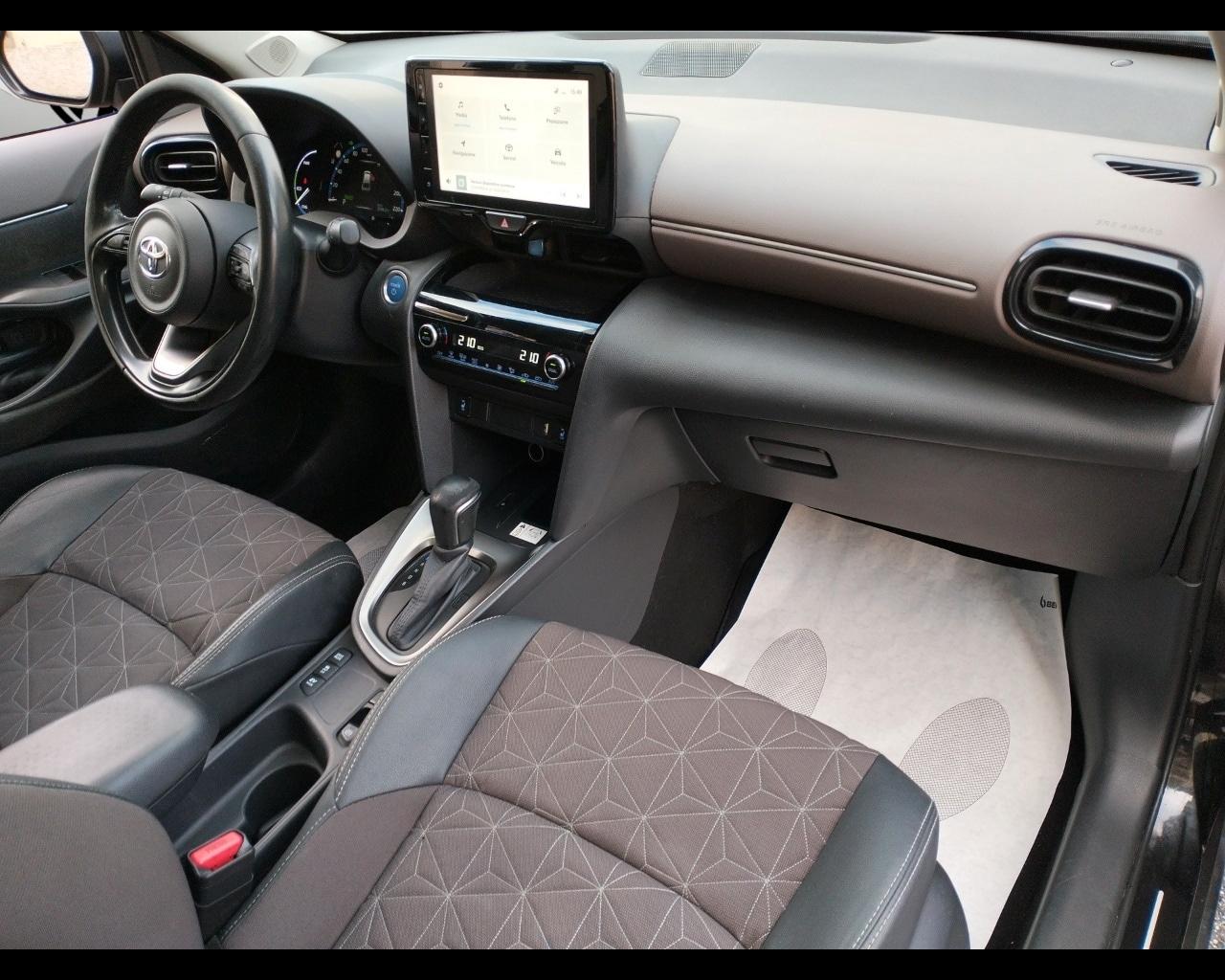 TOYOTA Yaris Cross Yaris Cross 1.5 Hybrid 5p. E...