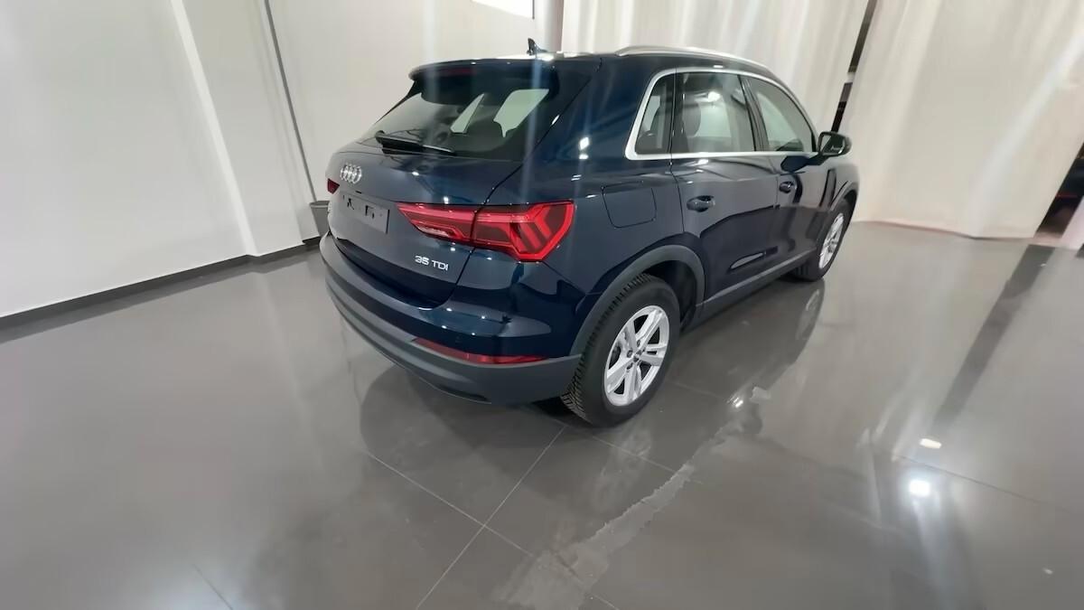 Audi Q3 35 TDI S tronic Business