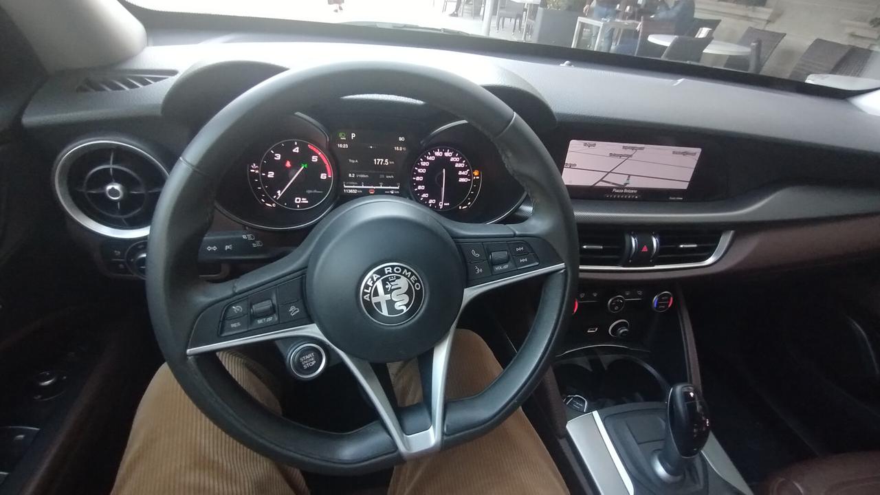 Alfa Romeo Stelvio 2.2 Turbodiesel 210 CV AT8 Q4 Executive