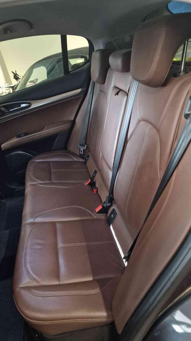 ALFA ROMEO Stelvio 2.2 Turbodiesel 210 CV AT8 Q4 LEVE AL VOLANTE
