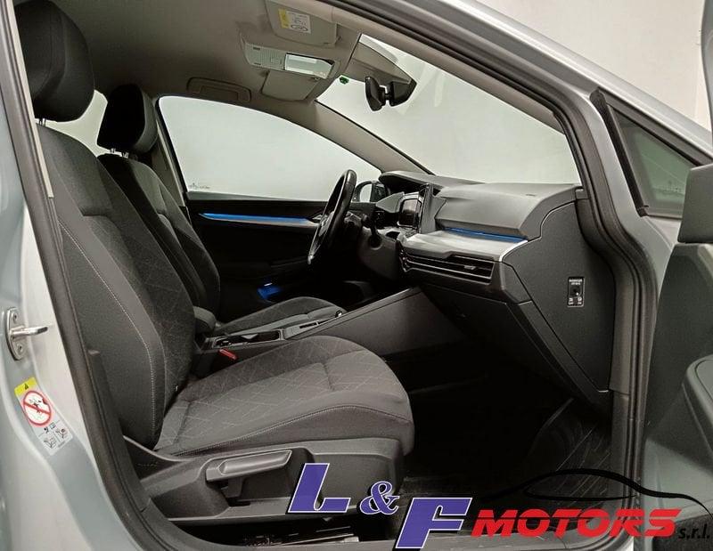 Volkswagen Golf 8 2.0 TDI R-Line DSG