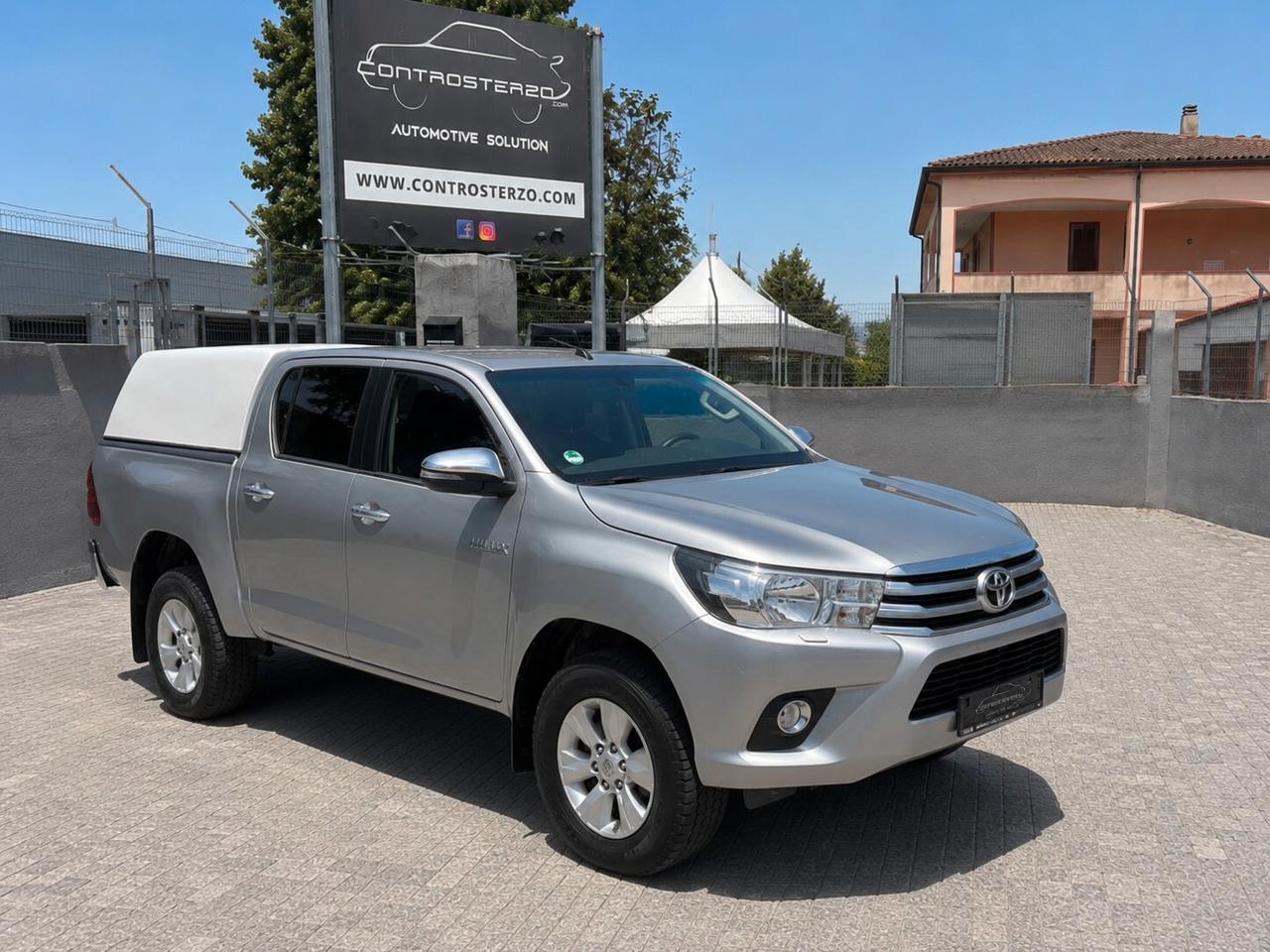 Toyota Hilux 2.4 D-4D 4WD 4 porte Double Cab Comfort