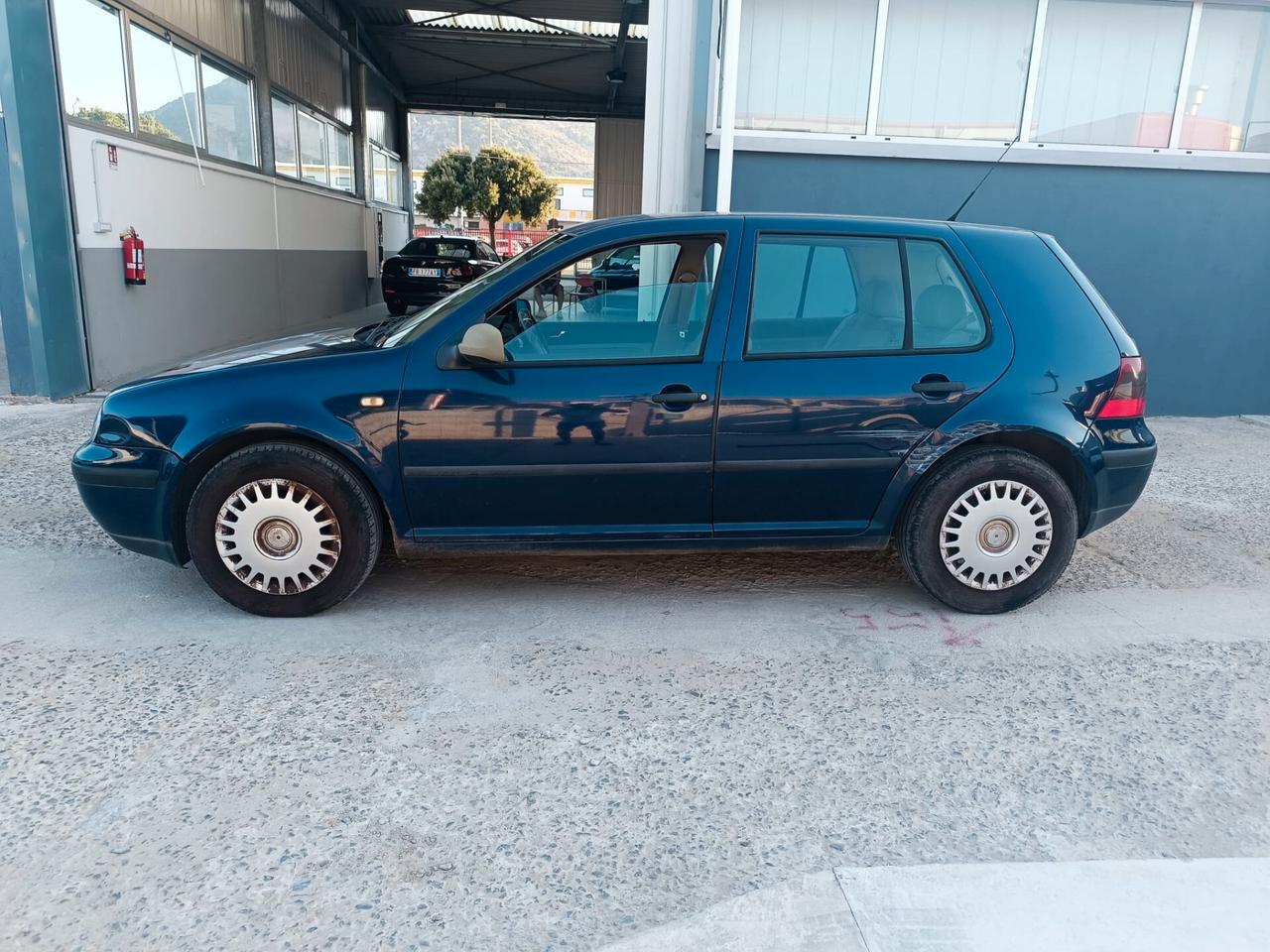 Volkswagen Golf 1.9 TDI/90 CV cat 5 porte