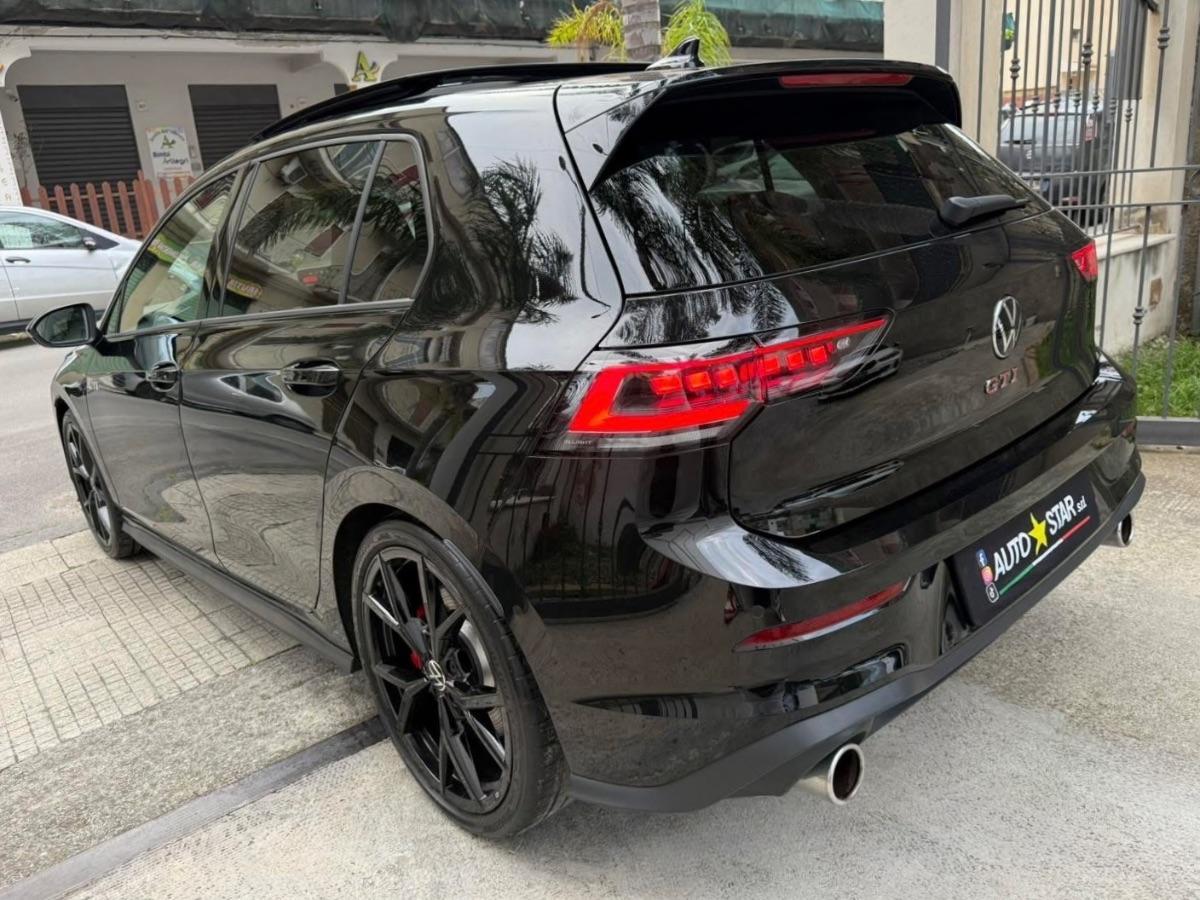 Volkswagen Golf 8.5 GTI 2.0 TSI 265CV