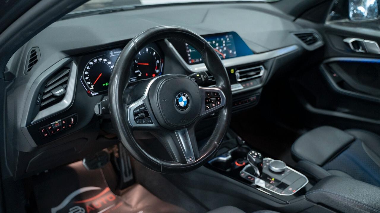 Bmw 118 118d 5p. Msport