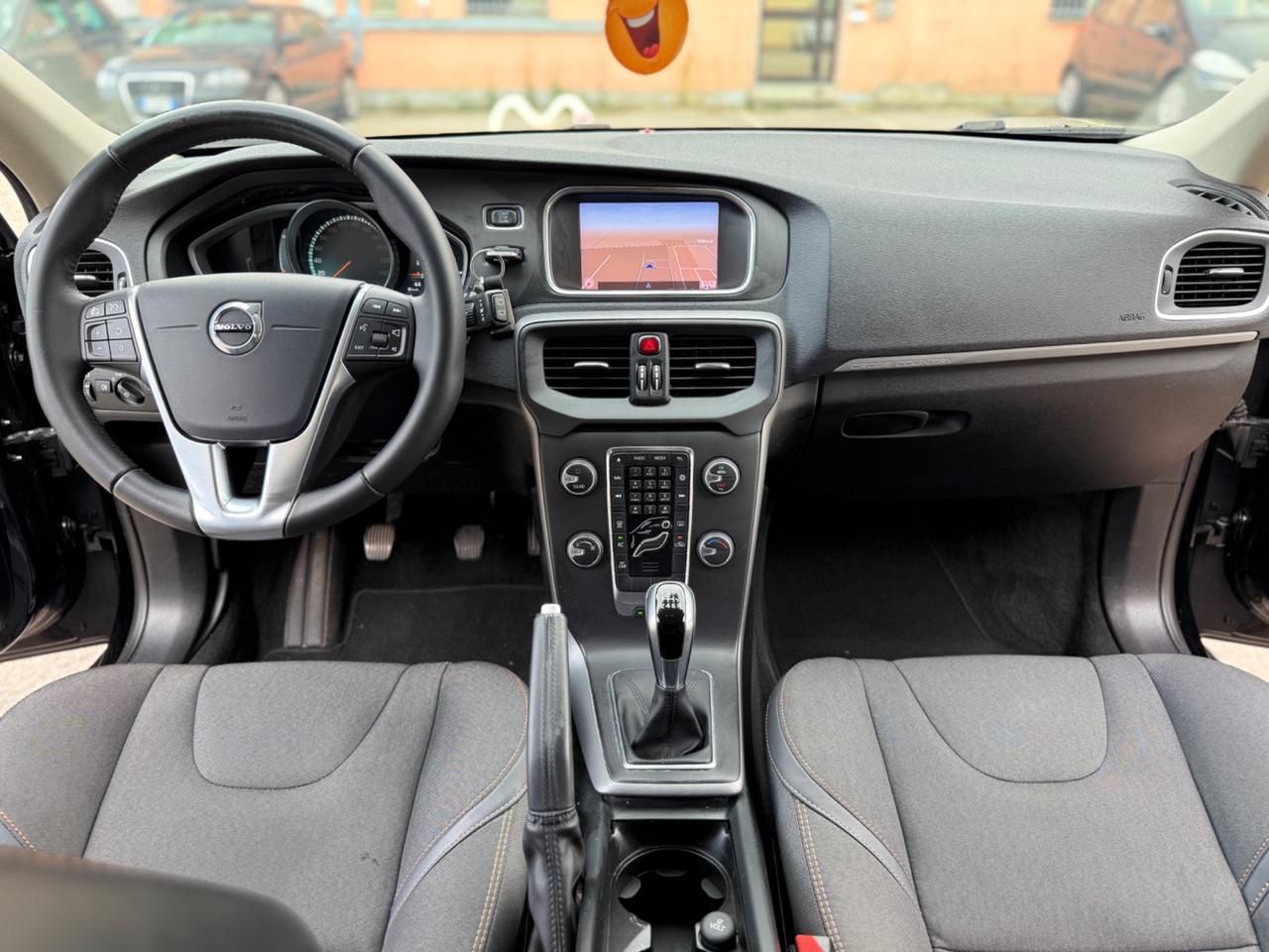 Volvo V40 Cross Country D2 Style Plus garanzia 2019