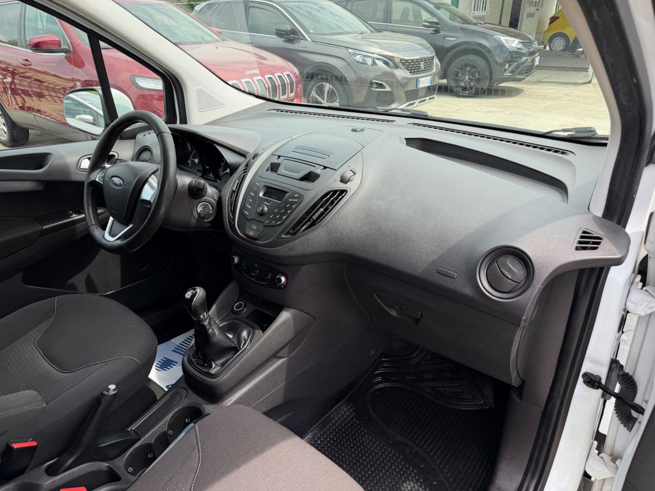 Ford Transit Courier 1.5 TDCi 75CV Van Entry