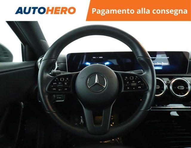 MERCEDES-BENZ A 220 d Automatic Business Extra