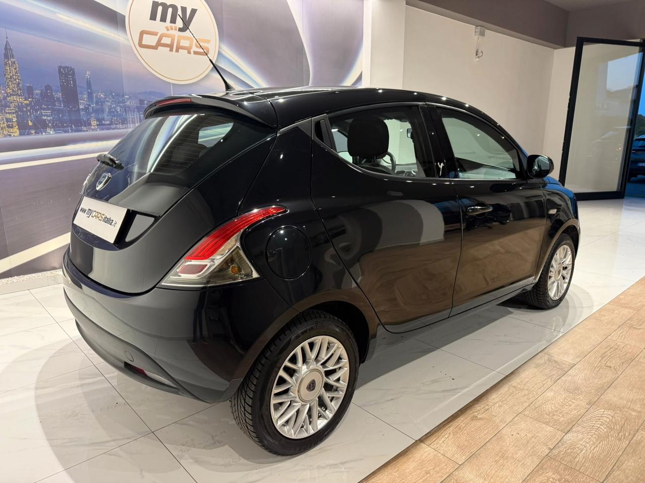 Lancia Ypsilon 1.2 69 CV 5 porte Elle