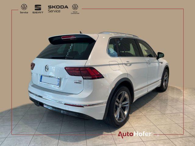 VOLKSWAGEN Tiguan 2.0 TDI DSG 4MOTION R-Line LED ACC Camera Navi