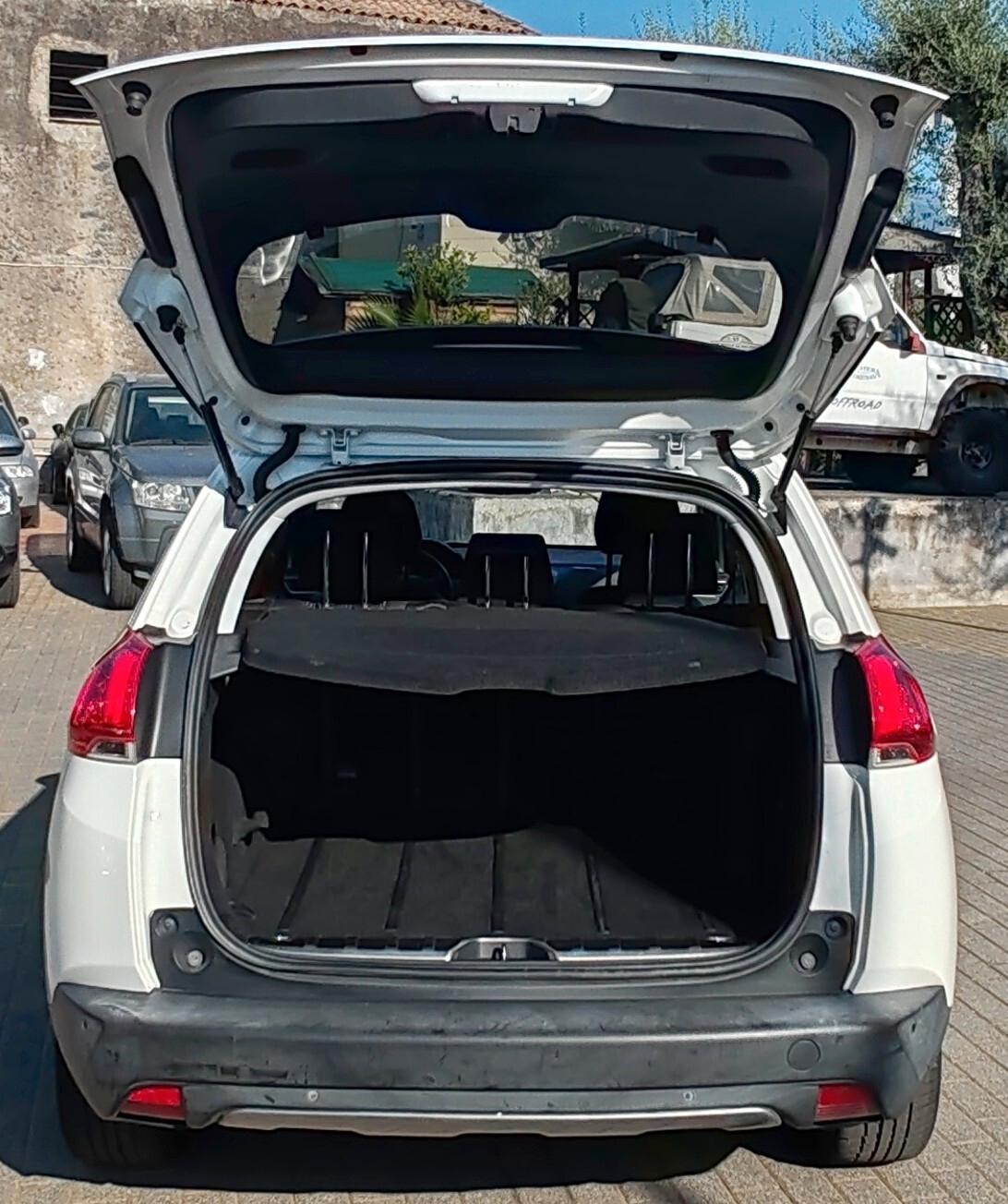 Peugeot 2008 e-HDi 92 CV S&S Urban Cross