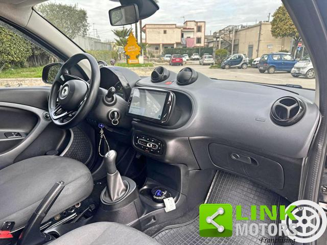 SMART ForFour 70 1.0 Total Black 24 MESI DI GARANZIA INCLUSA