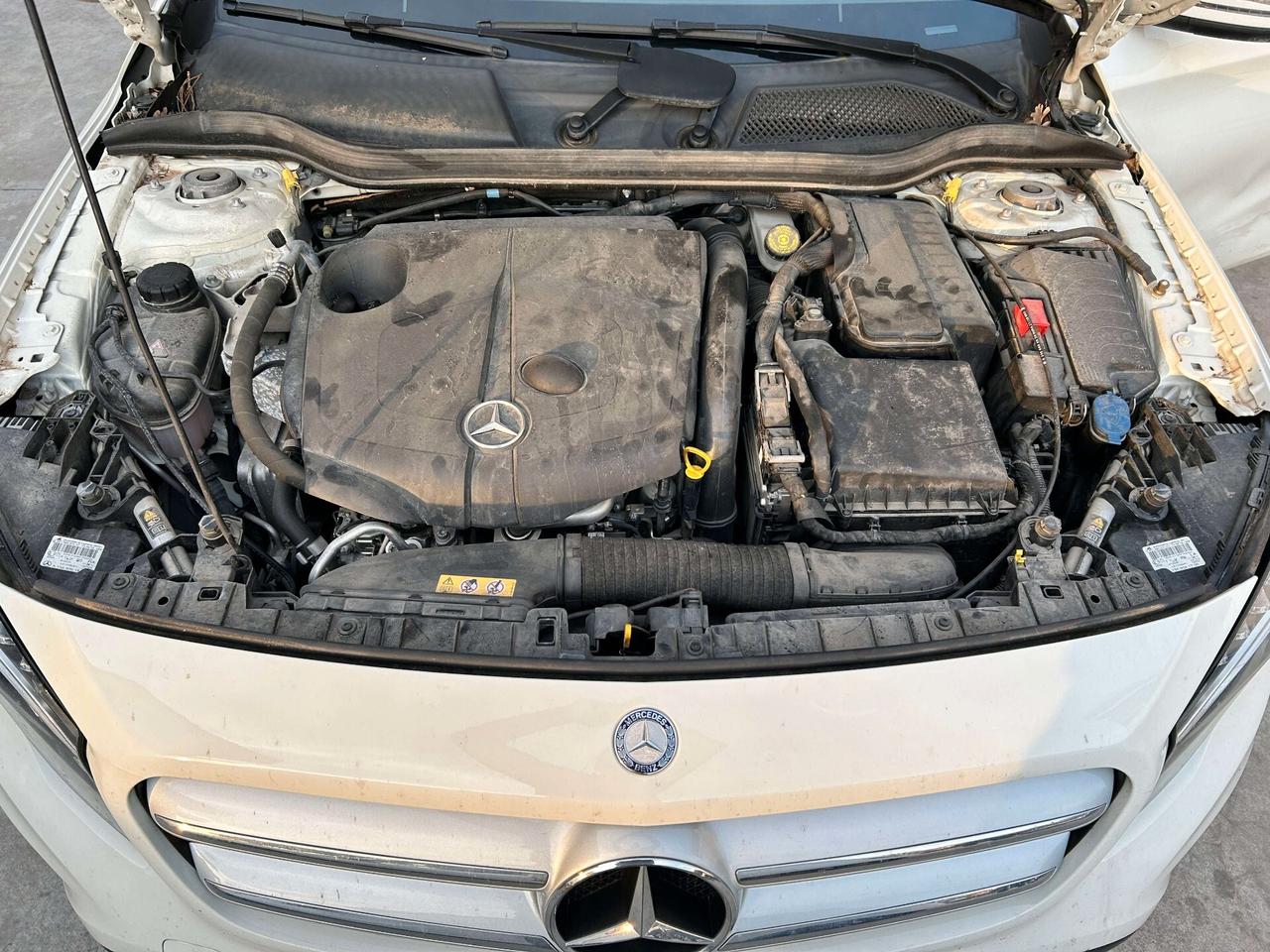 MERCEDES GLA 200 2.0 Diesel 136cv 4MATIC - 2016