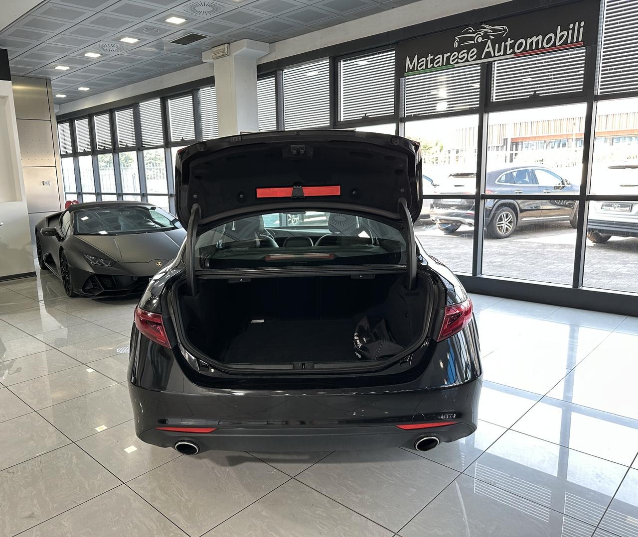 Alfa Romeo Giulia MY19 2.0 200CV AT8 Radar 1Proprietario Garanzia