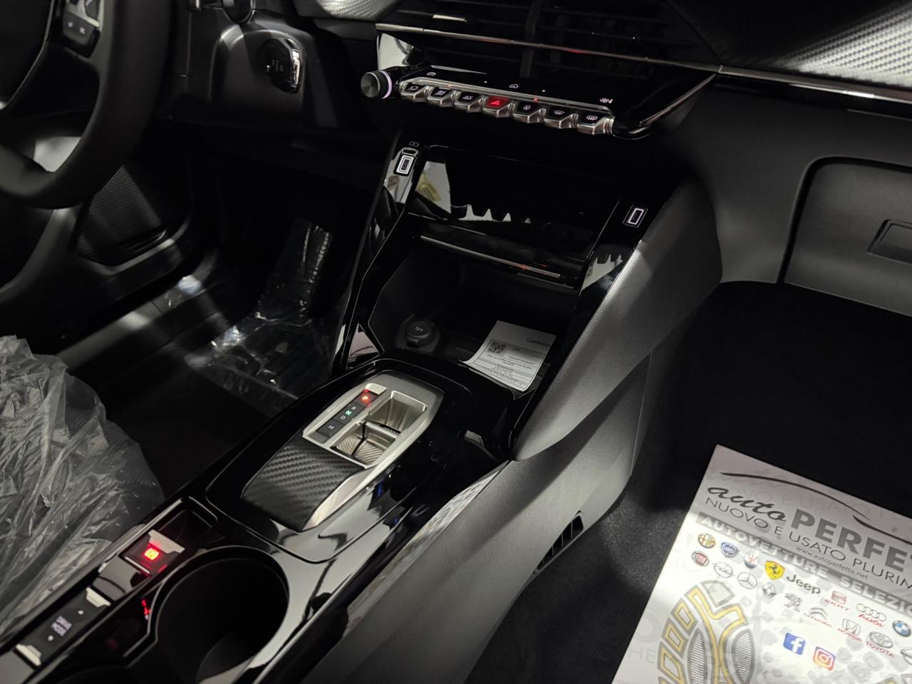 Peugeot 2008 Hybrid 110 e-DCS6 Allure