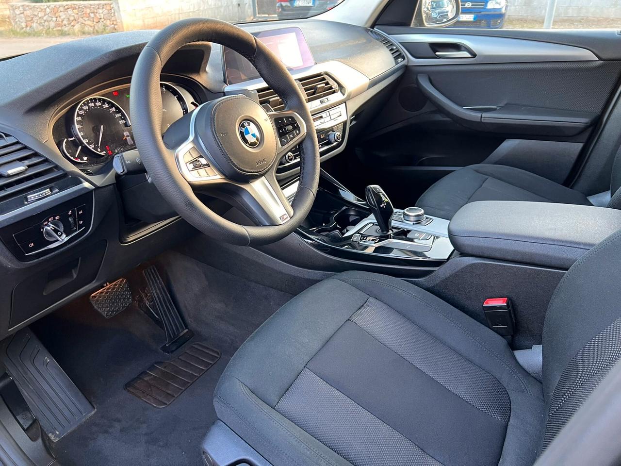 Bmw X3 sDrive18d advantage sport