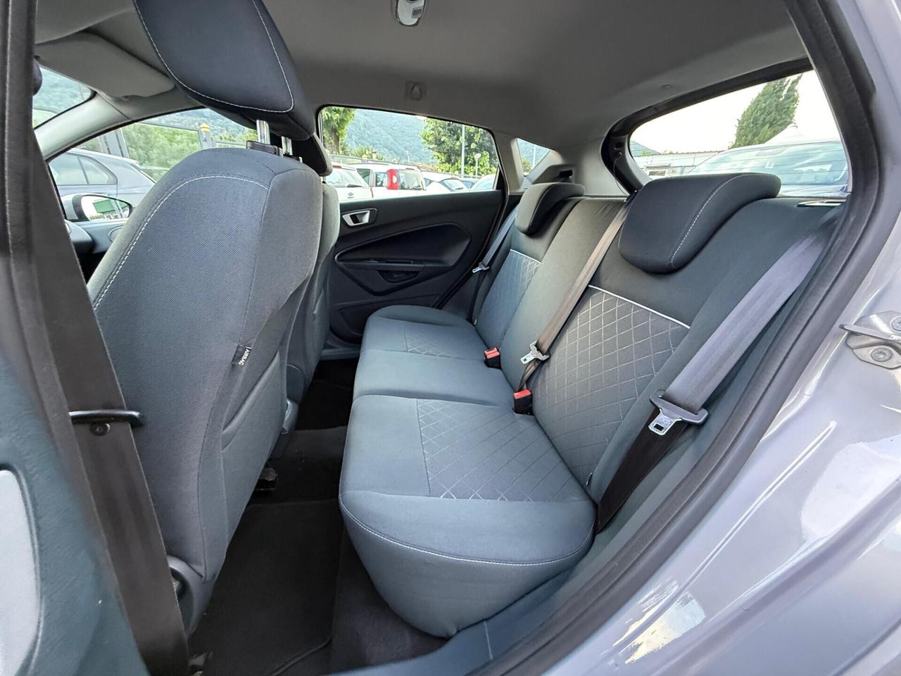Ford Fiesta Ikon 1.4 TDCi 70CV 5 porte