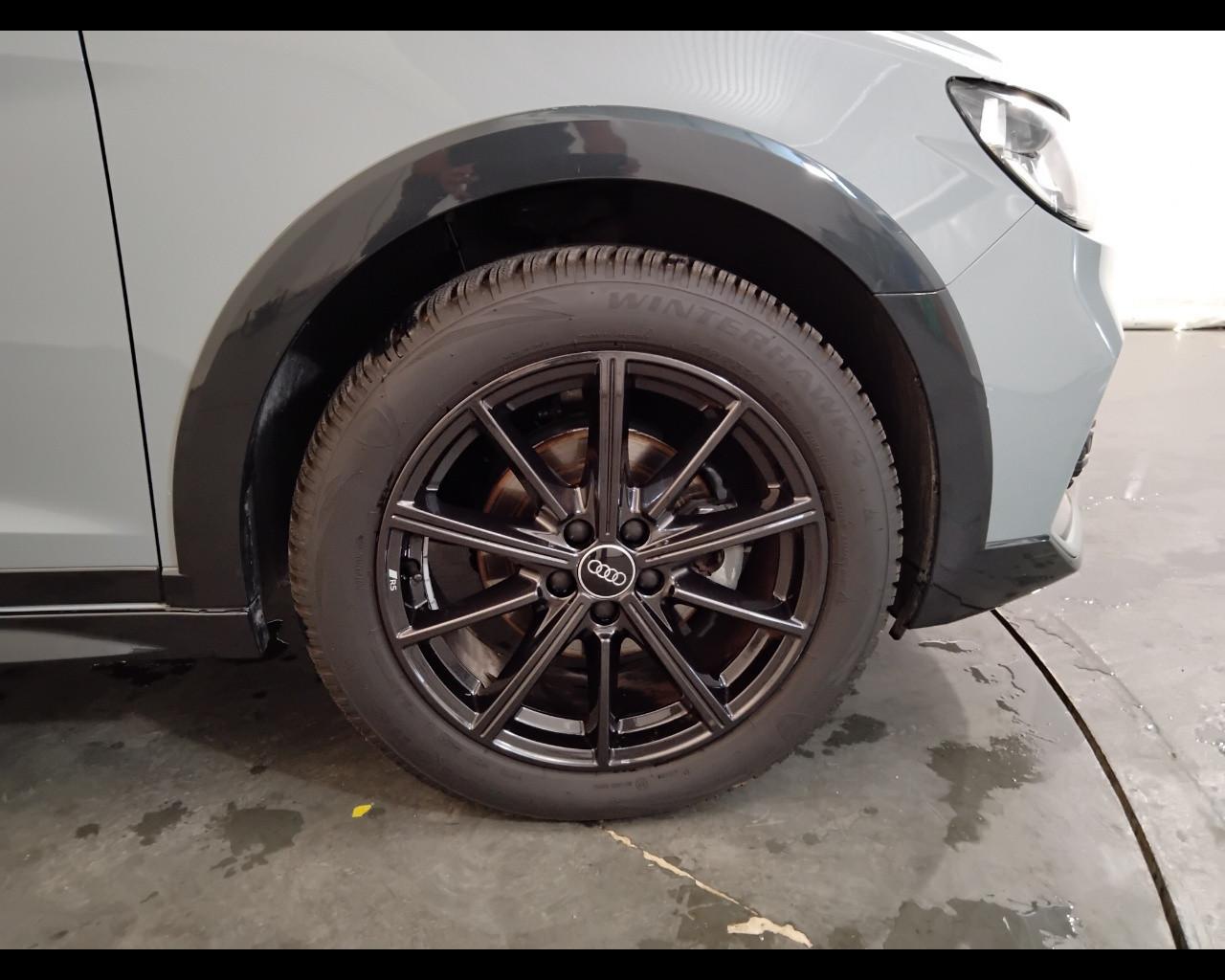 AUDI A1 II 2022 allstreet - A1 allstreet 25 1.0 tfsi Business 95cv