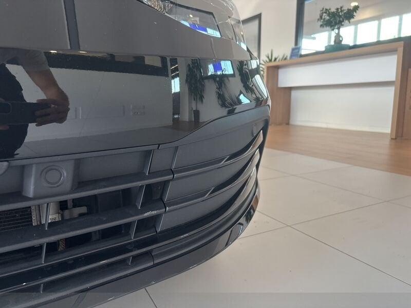 Volkswagen Golf 8 2.0 TDI SCR LIFE DSG 115 CV
