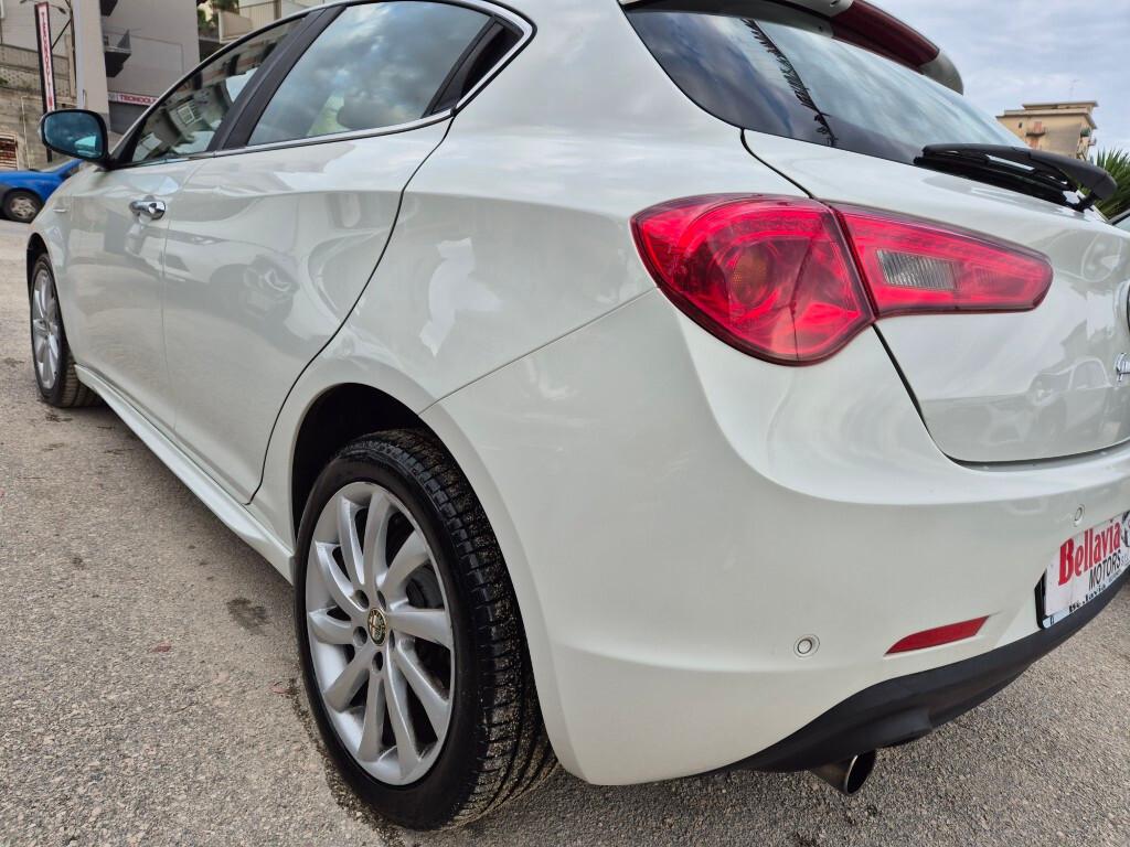 Alfa Giulietta 1.6 JTDm-2 105 CV EXCLUSIVE