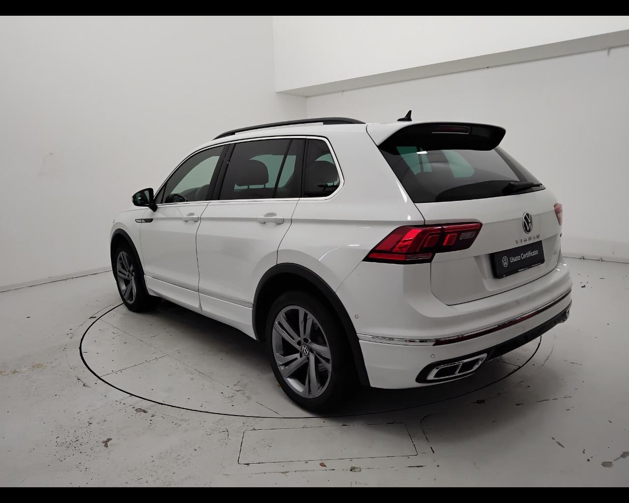 VOLKSWAGEN Tiguan II 2021 - Tiguan 2.0 tdi R-Line 4motion 150cv dsg