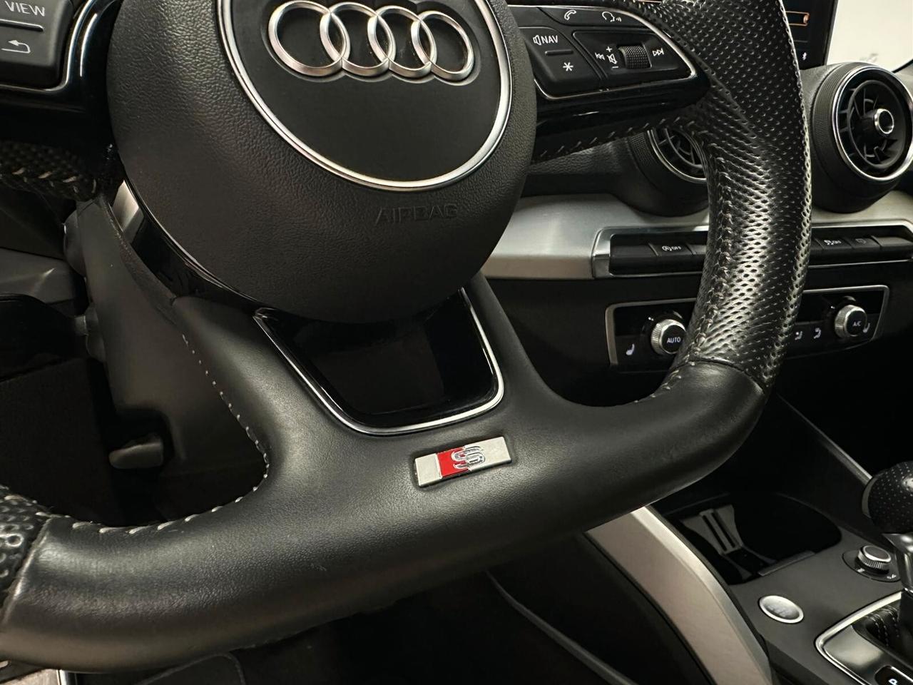 Audi Q2 Identity Black S-Line Virtual Bang&Olufsen Gancio