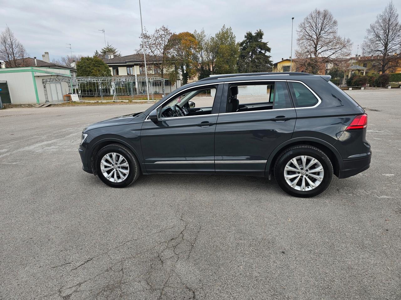 Volkswagen Tiguan 1.6 TDI SCR Business BlueMotion Technology