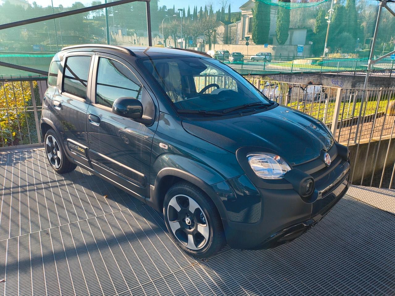 Fiat Panda 1.0 Hybrid Pandina
