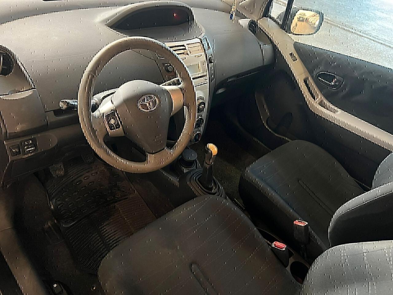 Toyota Yaris 0,998 cm3-2006