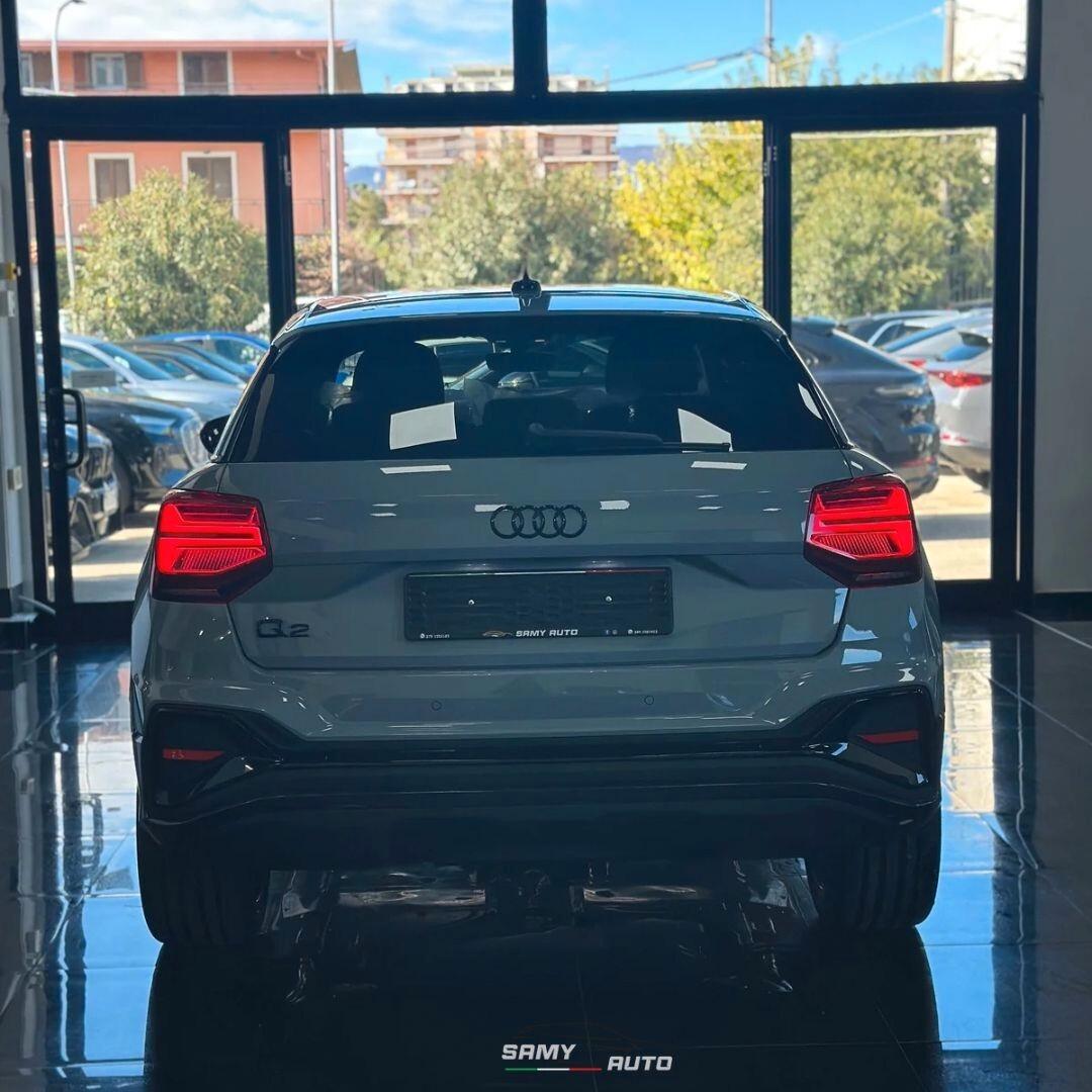 Audi Q2 30 TDI Identity Black