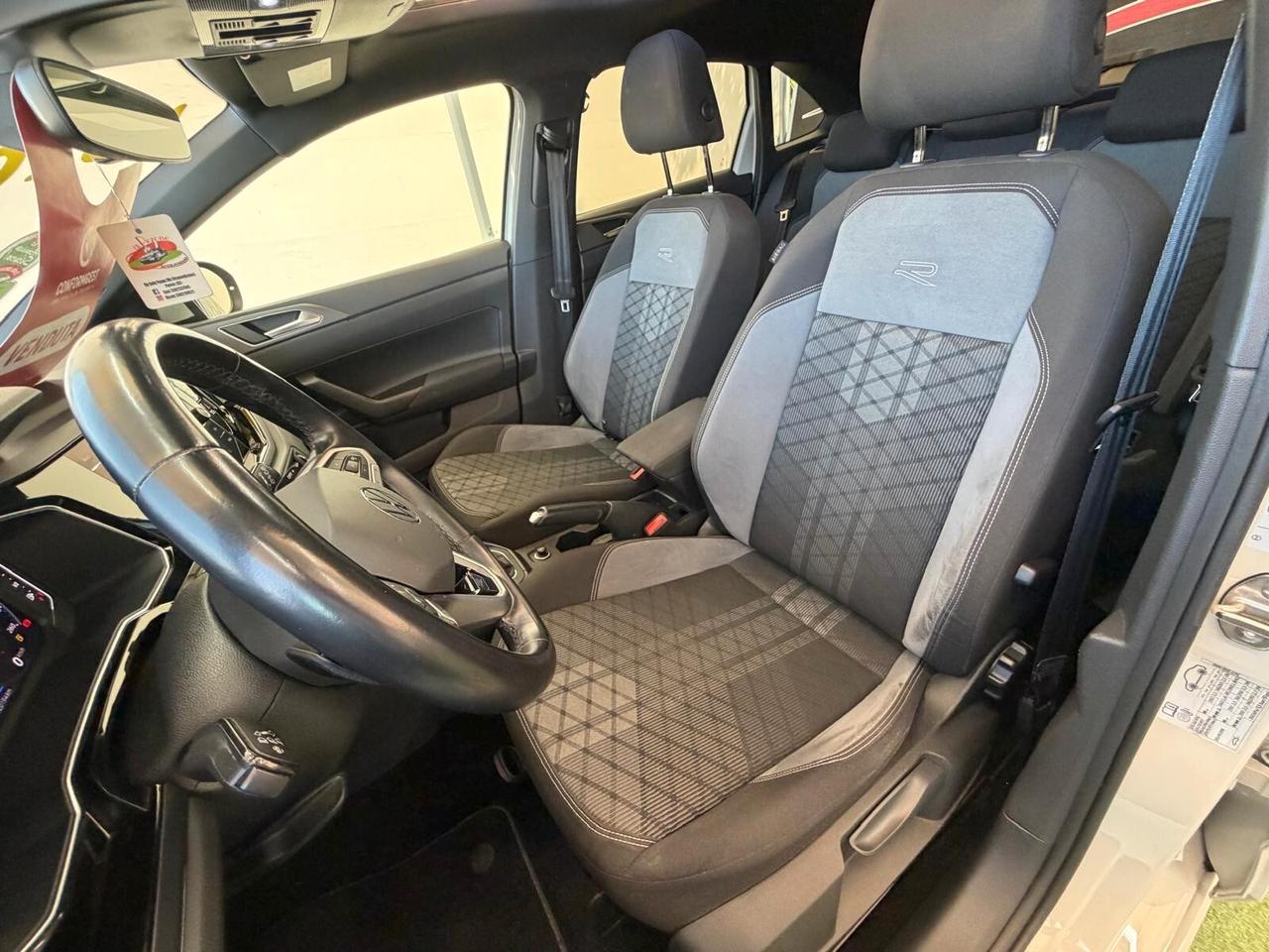 VOLKSWAGEN TAIGO 1.0 BENZINA 110CV AUTOMATICA
