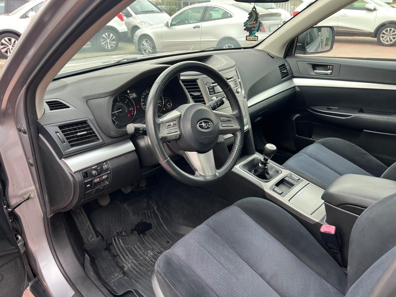 Subaru OUTBACK 2.0D Trend