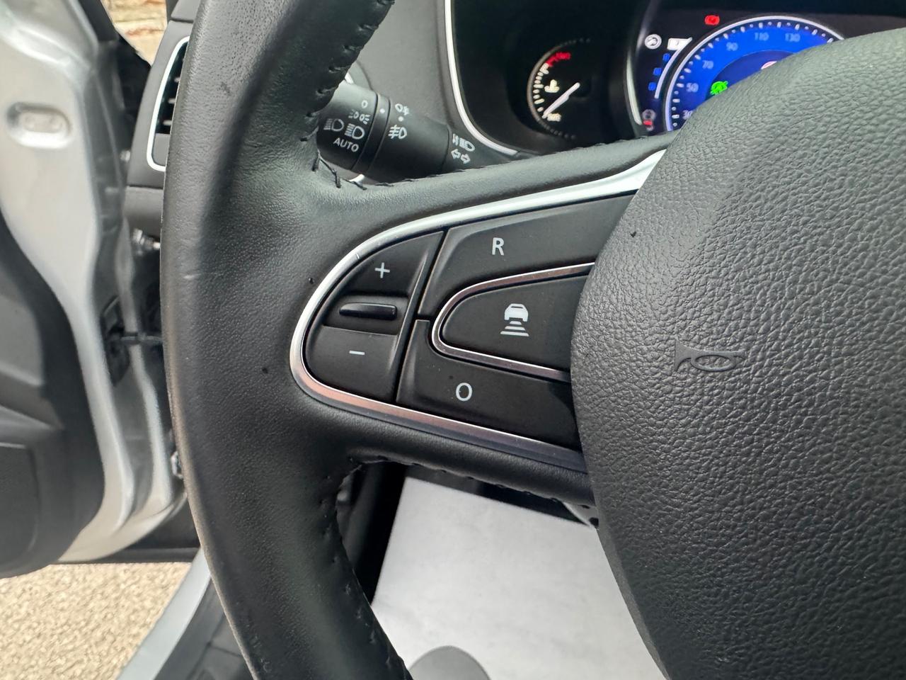 Renault Megane Mégane Sporter Blue dCi 115 CV EDC Intens