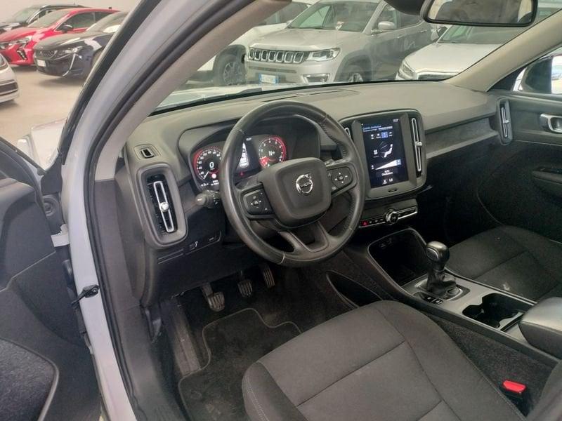 Volvo XC40 T2 Momentum Core