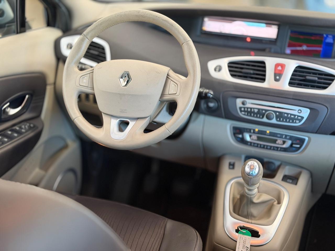 Renault Scenic Scénic X-Mod 1.9 dCi 130CV Luxe