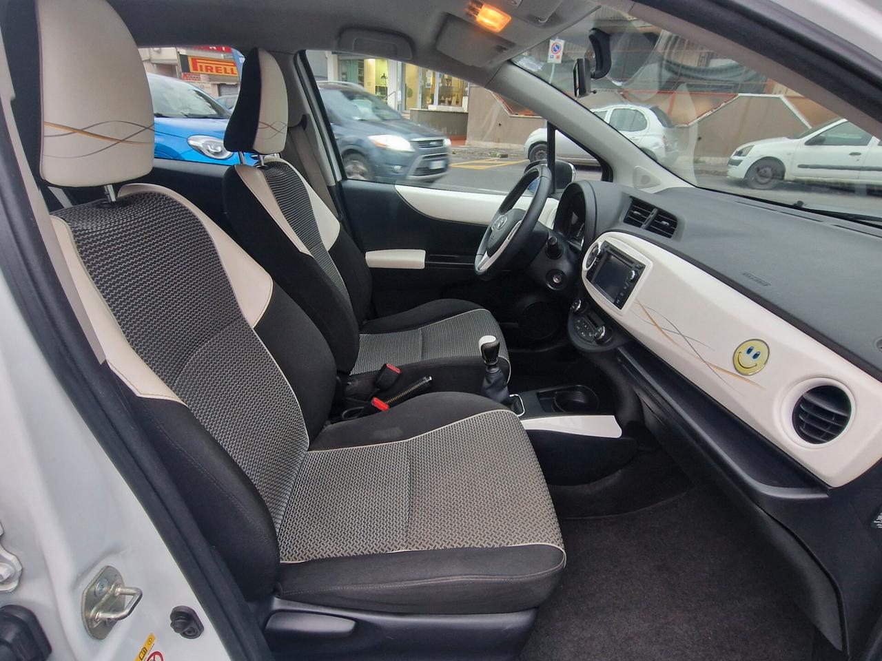 Toyota Yaris 1.4 D-4D 5 porte Lounge