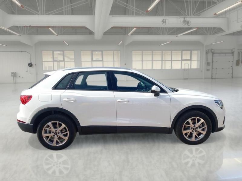 AUDI Q3 45 TFSI e S tronic Business